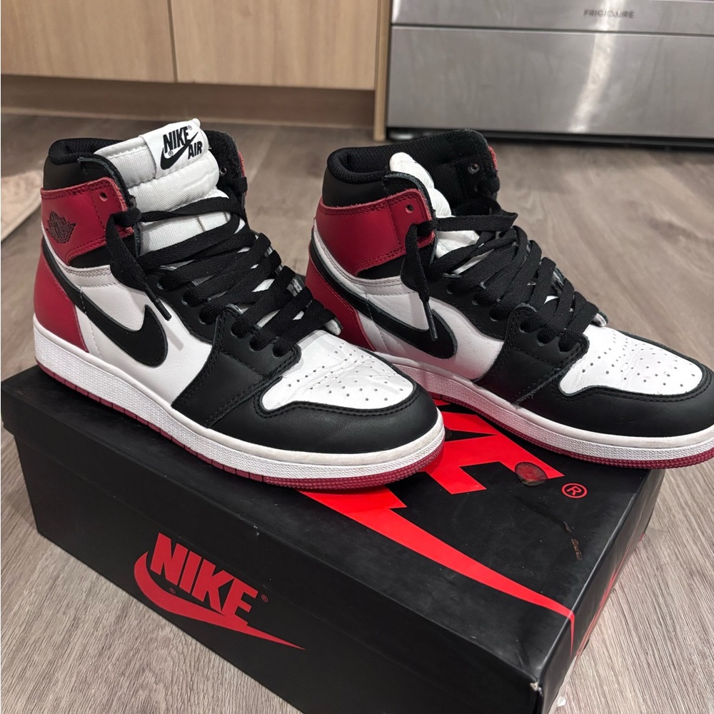 GS Air Jordan 1 Retro Black Toes